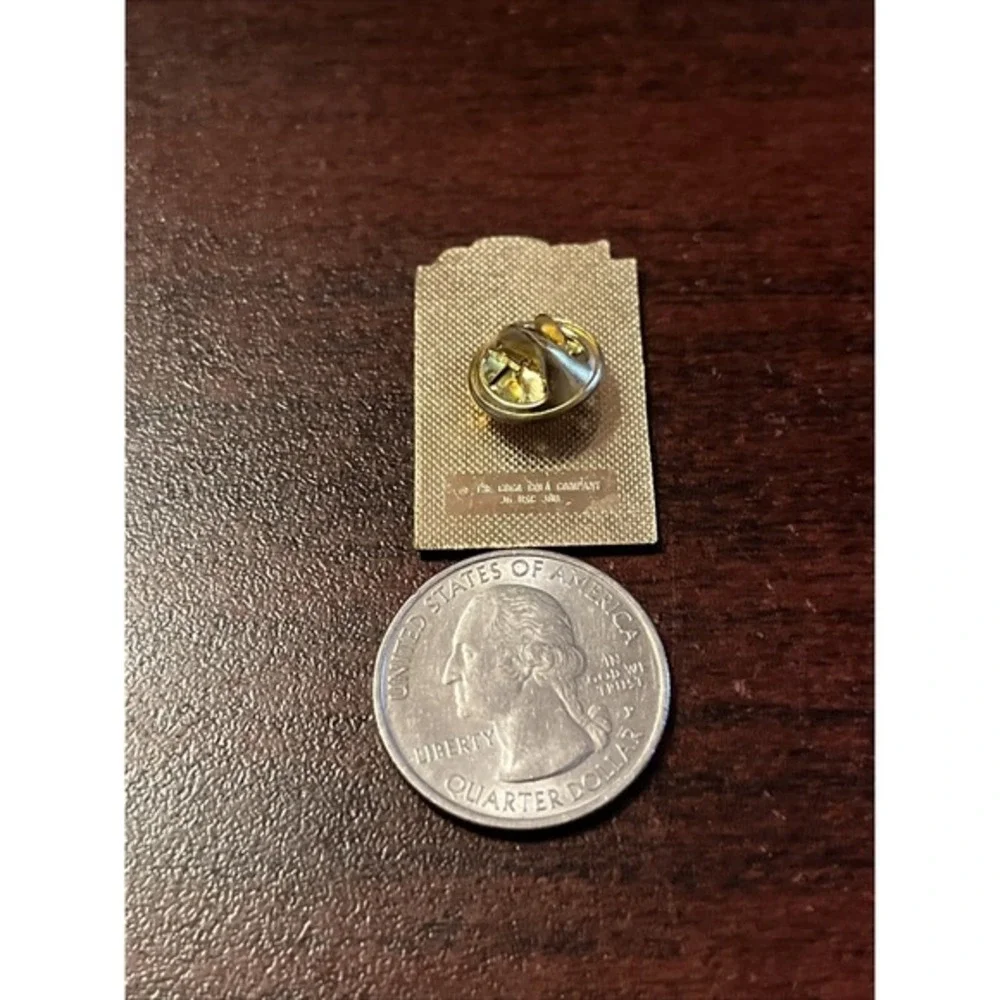 Vintage Coca-Cola Coke‎ Olympics Team USA Boxing Event Lapel Hat Pin